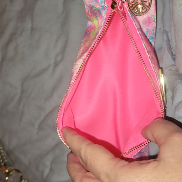 Beautiful Lilly Pulitzer make up case - Picture 5 of 5